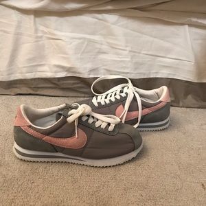Nike Cortezs